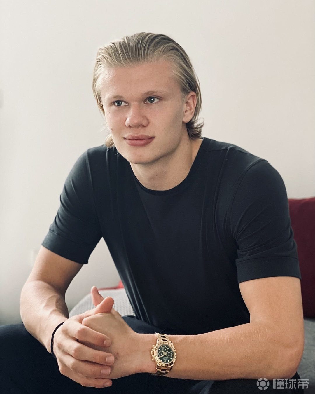 埃尔林哈兰德帅不帅的不重要气质这块必须拿捏