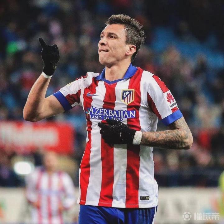 足坛旧照片马竞时期的克罗地亚前锋曼祖基奇曼祖