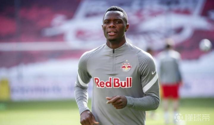 罗马诺通过体检萨尔茨堡红牛前锋达卡已经加盟莱斯特城