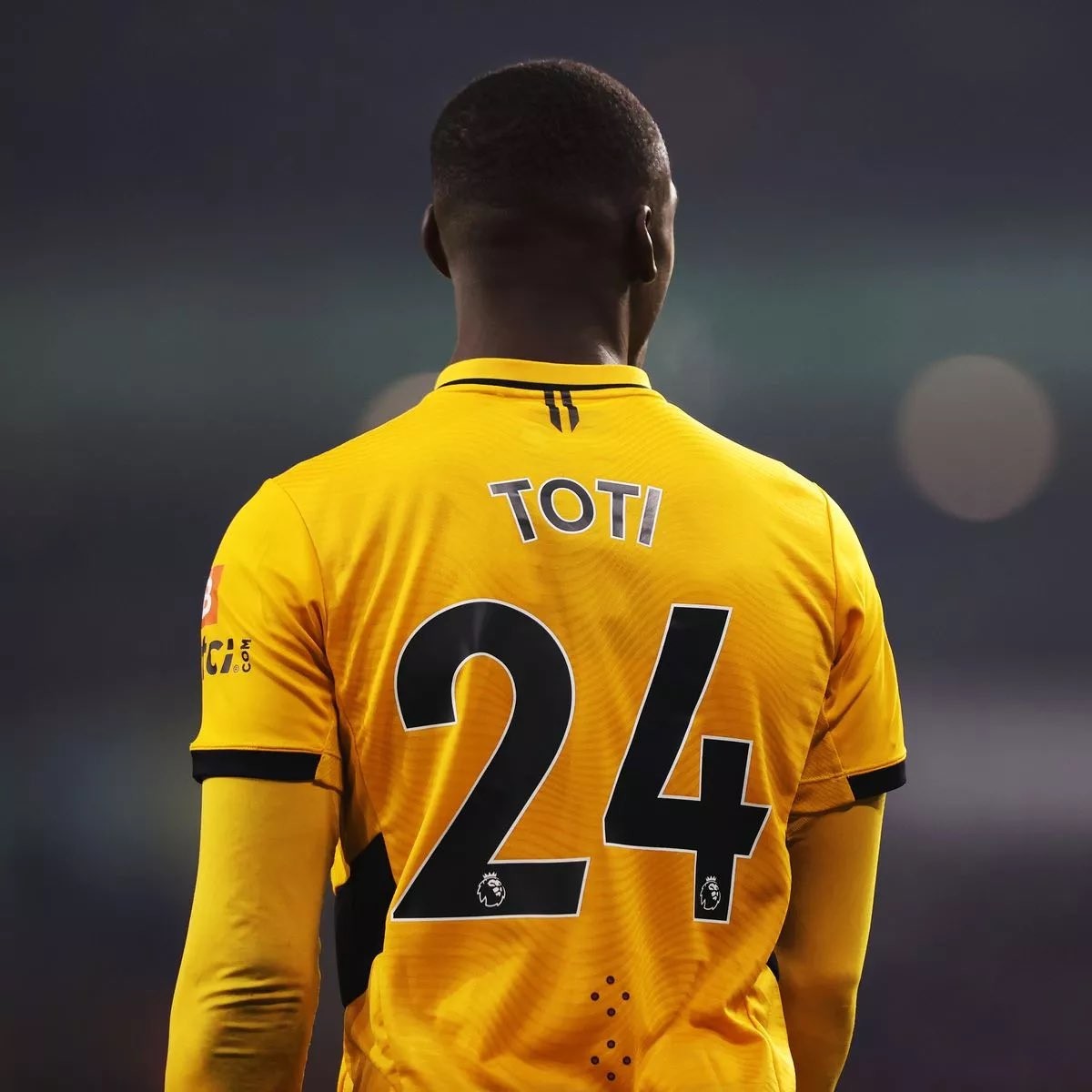 狼队后卫托蒂-戈麦斯斩获英超生涯处子球