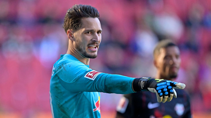 "在莱比锡首秀的前一天,我感到很紧张"事实上,在古拉奇伤缺之前,如果