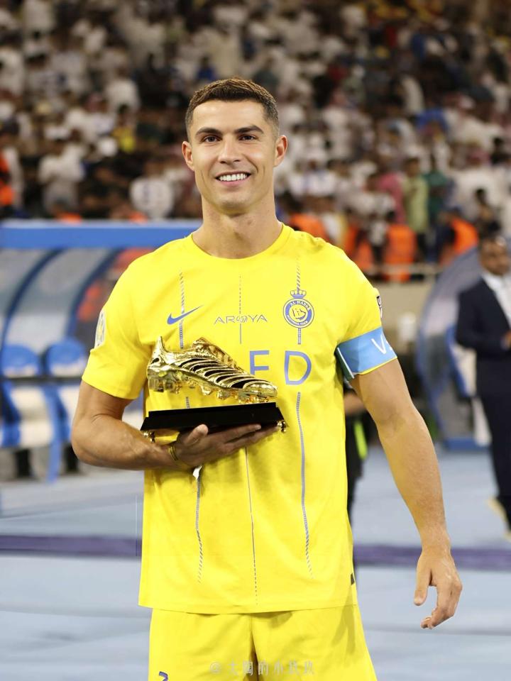 登顶阿拉冠c罗收获沙特生涯首个冠军荣誉c罗在1