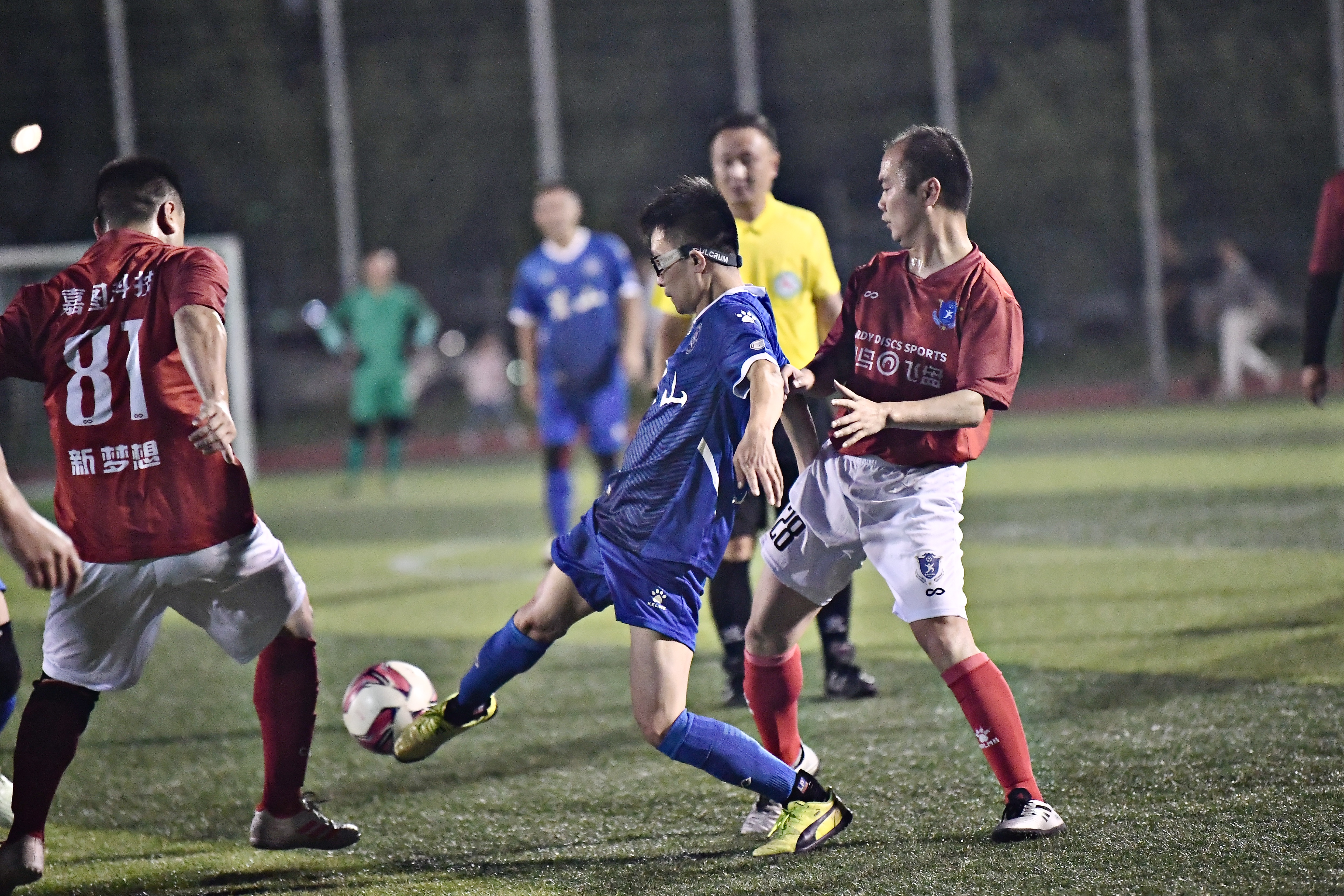 意滋尔健康杯昆山足球俱乐部首届企业足球邀请赛隆重开幕