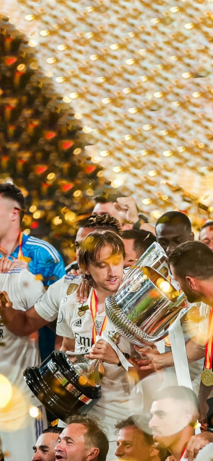 皇马壁纸[就压着打]皇 马 是 冠 军!