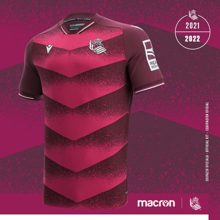 macron发布皇家社会2021/22赛季主客场球衣
