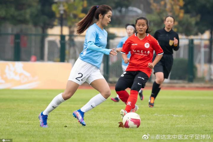 大连人女足新援姜明佐图集