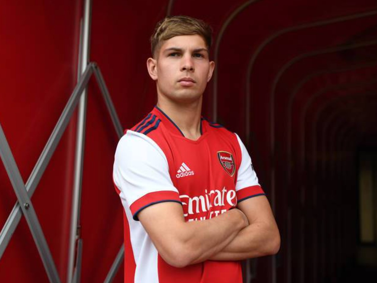 s罗10号是重要的球衣和位置我等不及要穿着它上场了