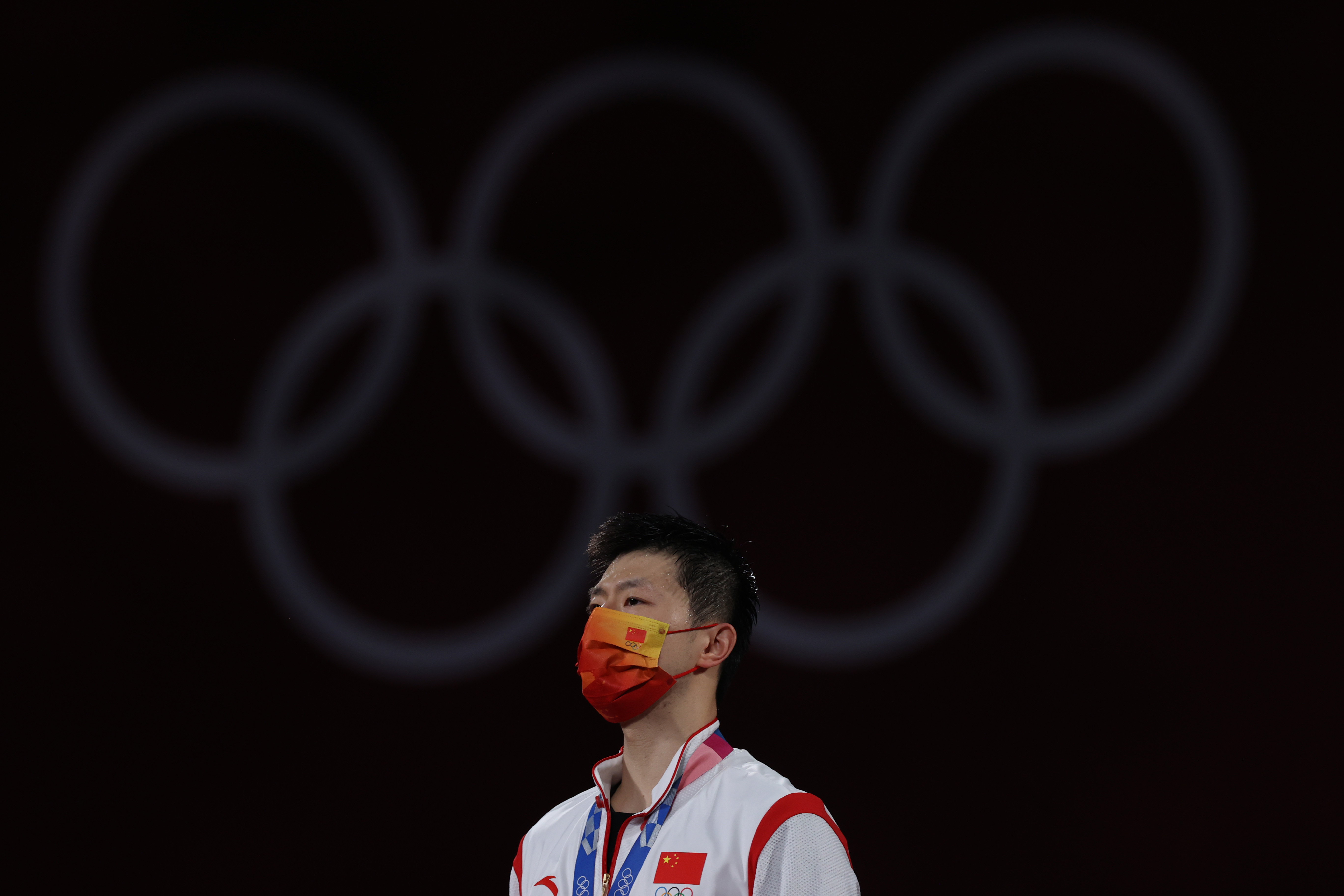 马龙在里约奥运会之前的辉煌战绩已无需赘述,05年就获得全运会单打