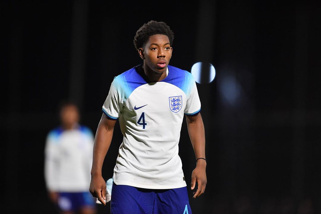 球探报告阿森纳06级中场刘易斯斯凯利模板穆萨登贝莱