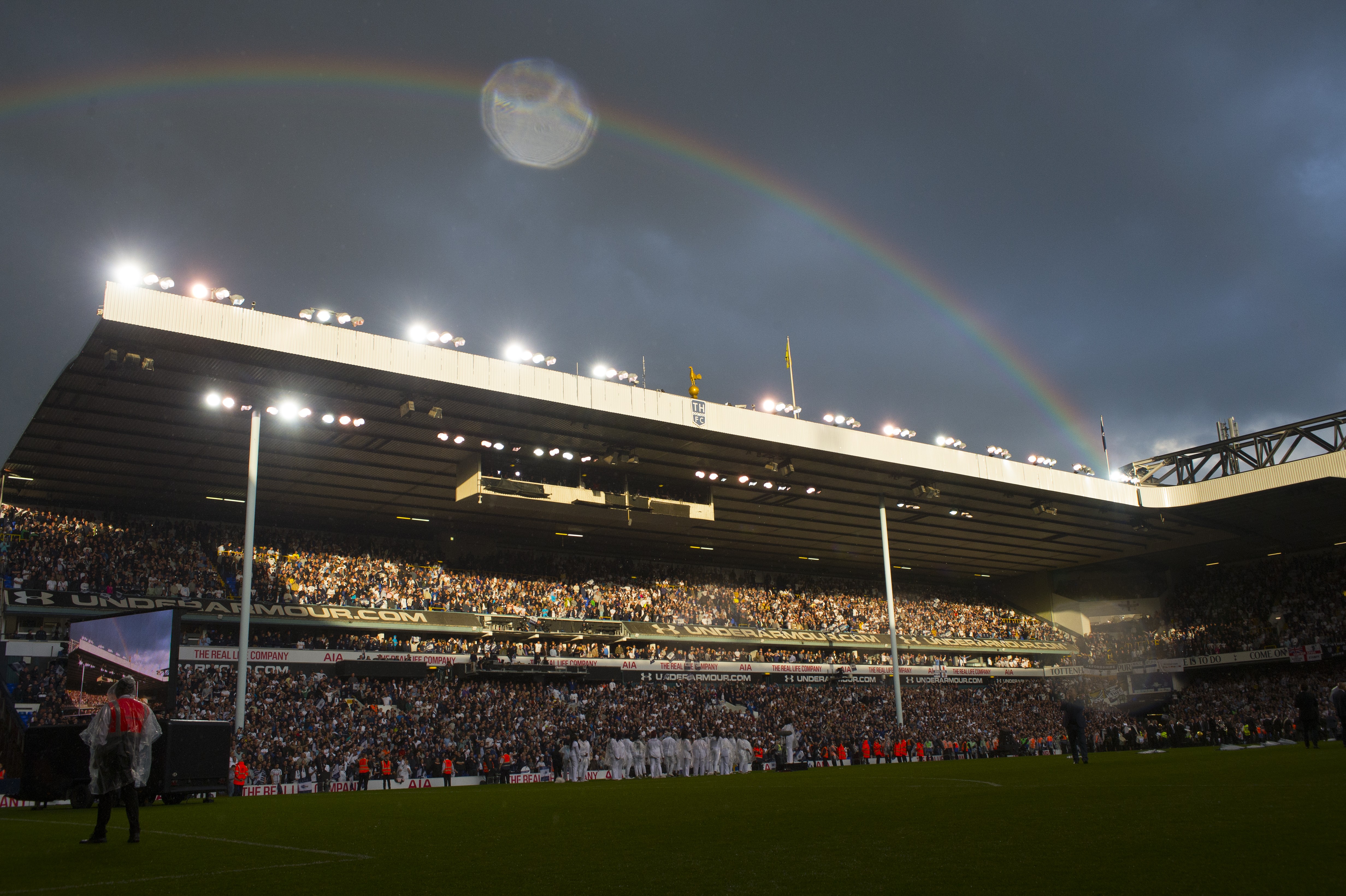从漂泊的孩子到白鹿巷的王他是传奇也是普通人