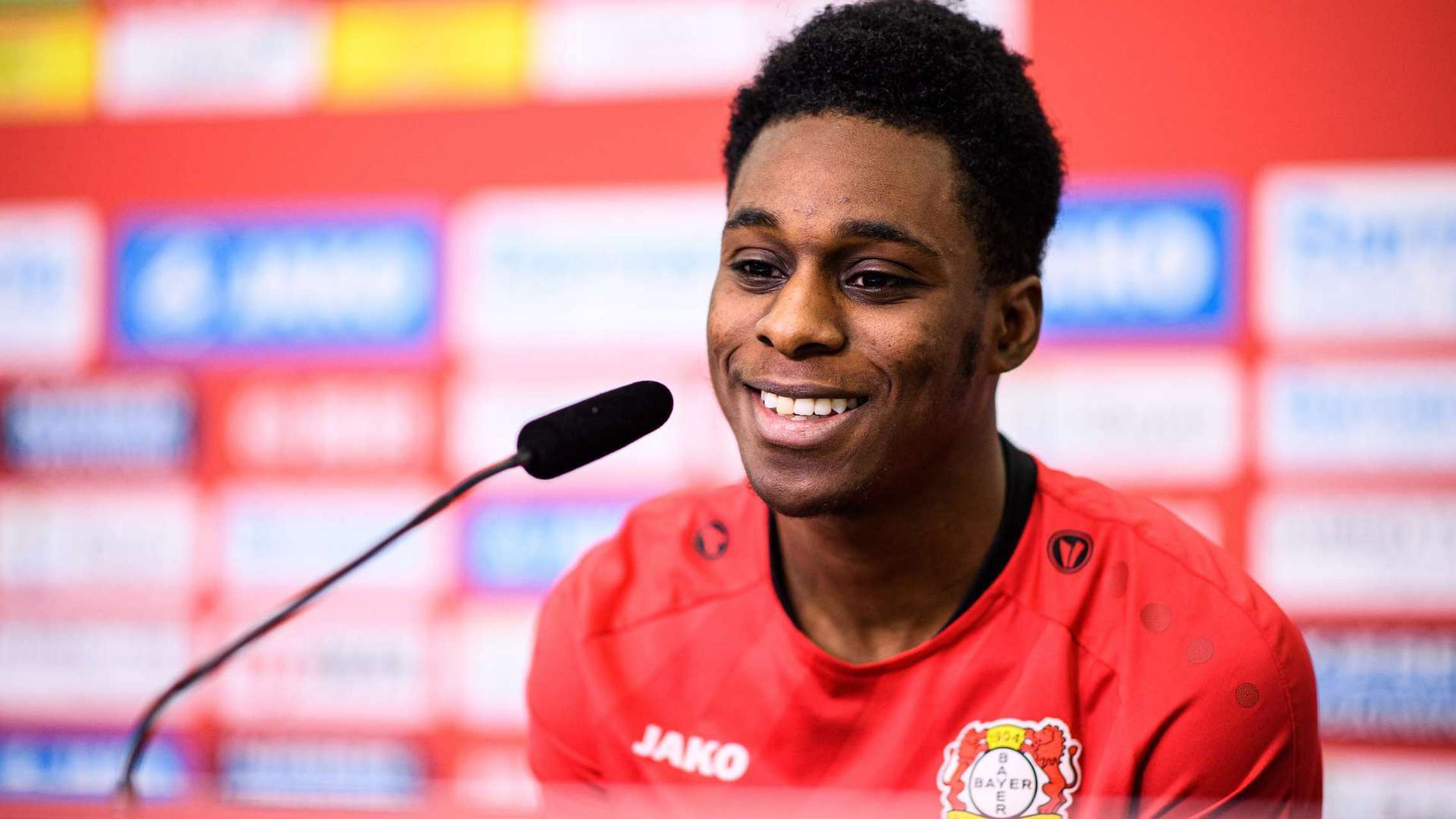 罗马诺:弗林蓬忽略巴塞罗那,拜仁的兴趣 明确想转会去曼联