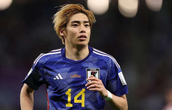 伊东纯也今天30岁