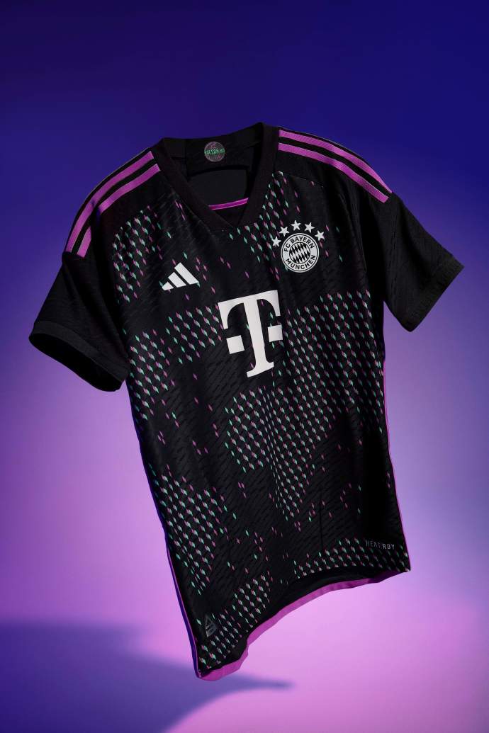 adidas正式发布拜仁2324赛季客场球衣新