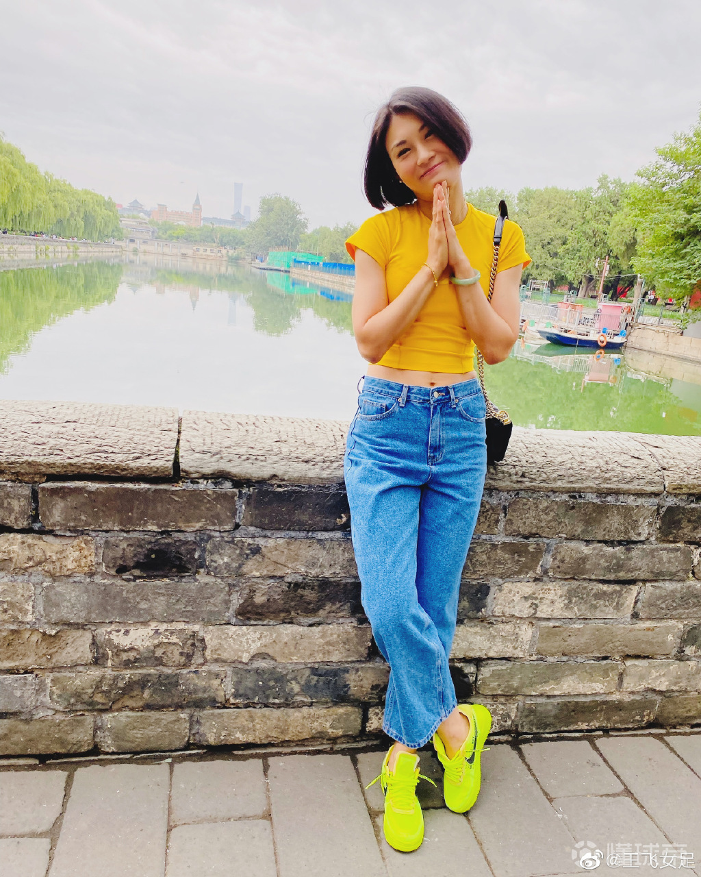 9月12日晚中国女足前美女国门王飞在个人社交