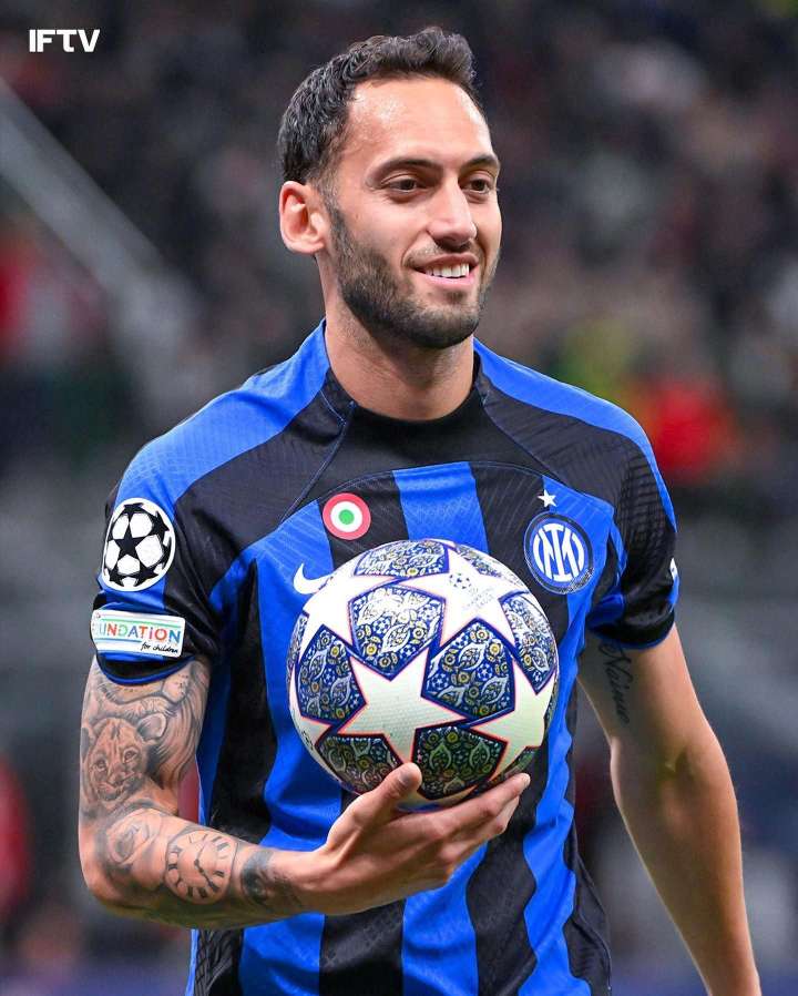 恰尔汗奥卢:"我会延长与国际米兰的合同,我已经同...|国际米兰|恰尔汗