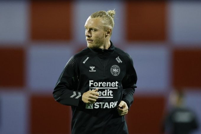 丹麦主帅:克亚尔感到脚踝有轻微的疼痛,我们会评估一下