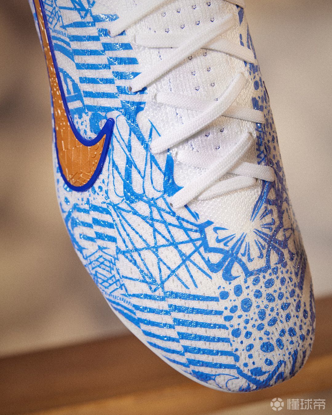 c罗个人专属签名足球鞋air zoom merc.