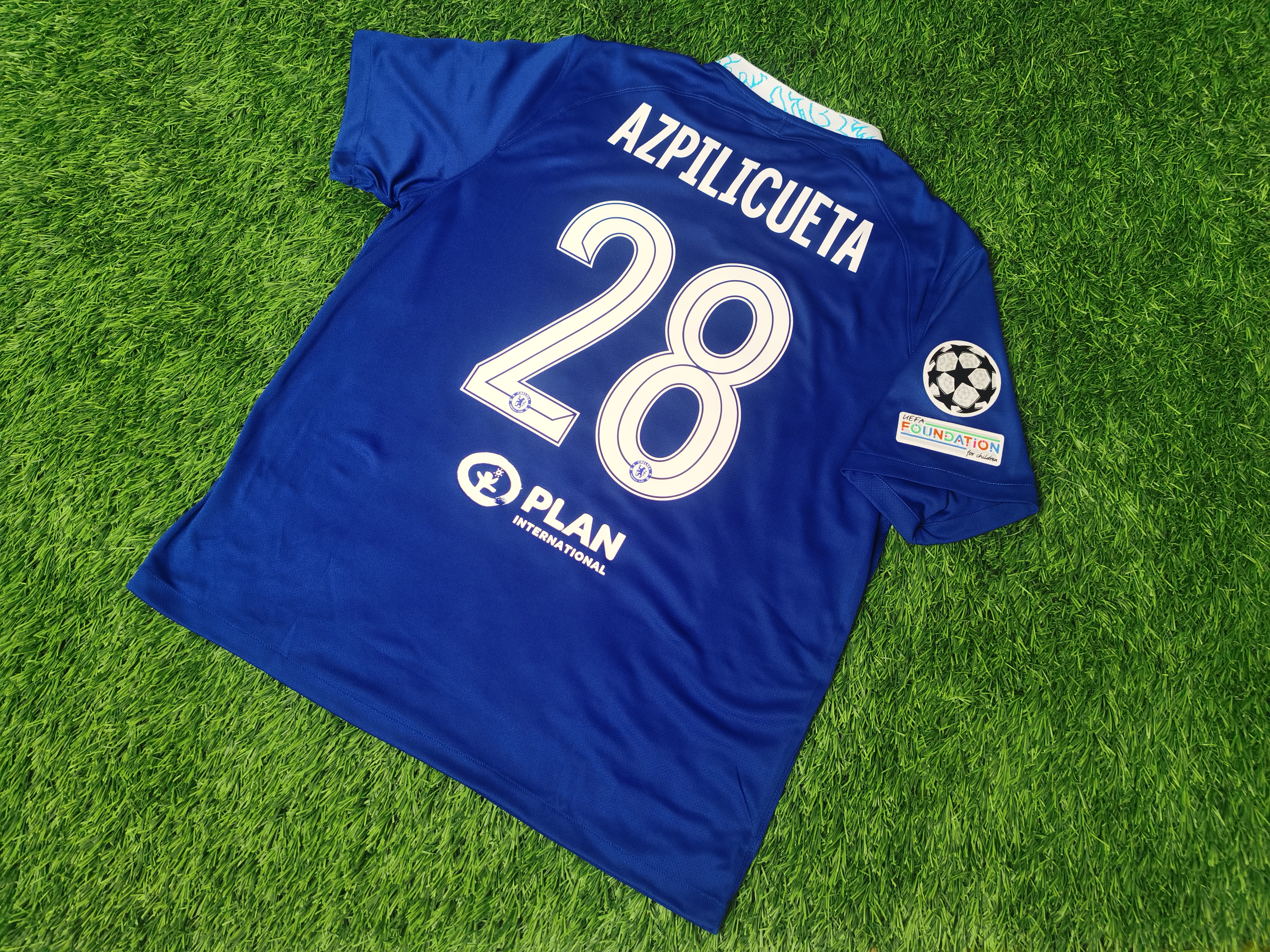 靓新装蓝狮吼切尔西2223赛季主场球迷版球衣