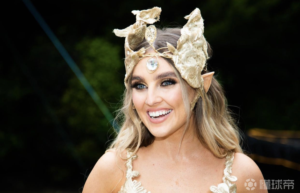 丨足球动态丨张伯伦女友佩里爱德华兹perri