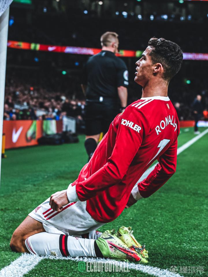 欣赏c罗的滑跪.|曼联|c罗|懂球帝