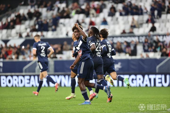 法甲战报丨波尔多32兰斯第36分钟兰斯队利