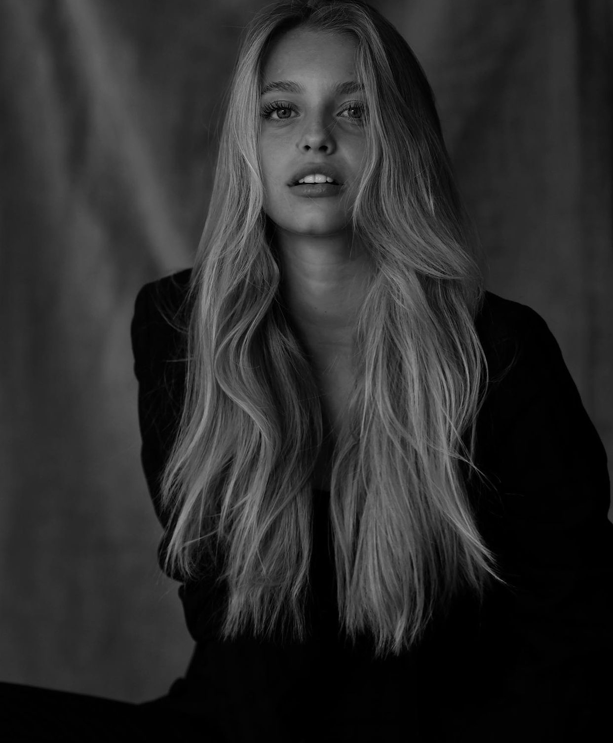 丨足球动态丨菲利克斯女友玛格丽达-科塞罗社媒晒w.