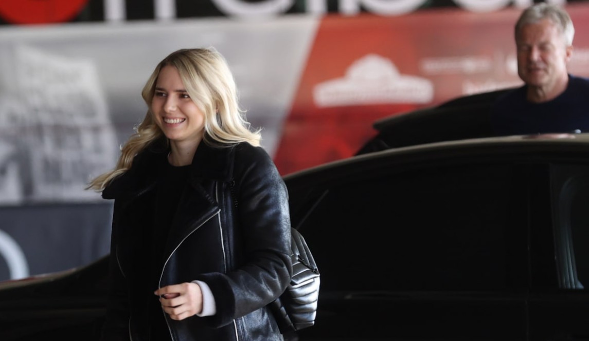 全家欢卢卡斯妻子诺伊尔女友和基米希的儿子现场观战