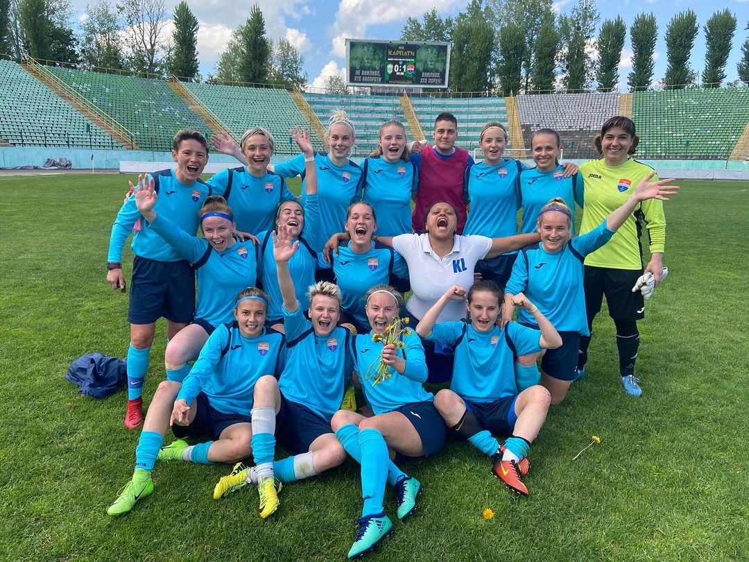 俄乌冲突一年后,一群依然追逐梦想的女足姑娘们