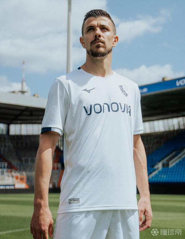 波鸿发布202324赛季主客场球衣
