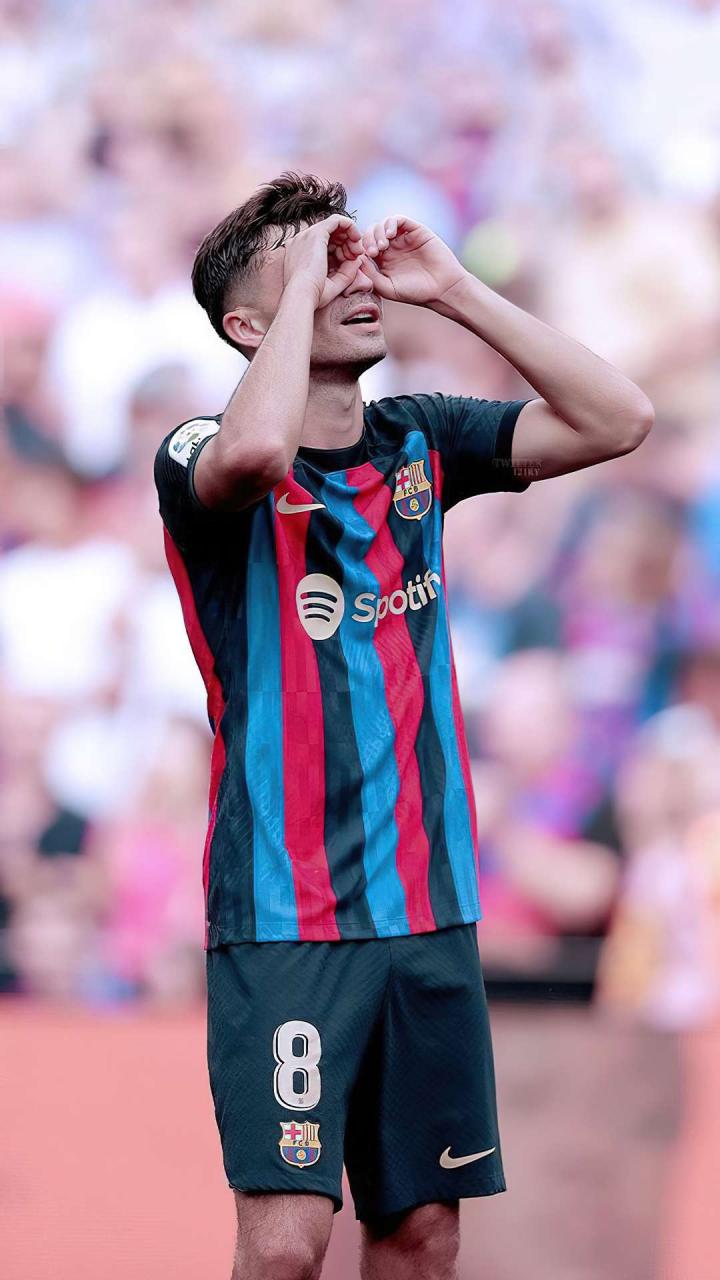 近日在接受采访时20岁的巴萨球员佩德里表示他