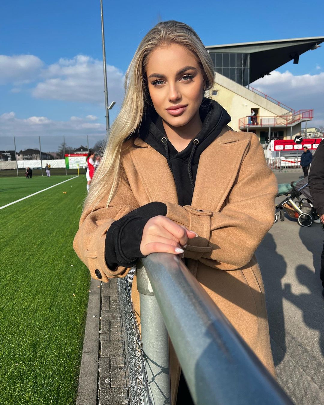 世界最美足球运动员安娜·玛丽亚·马尔科维奇说.