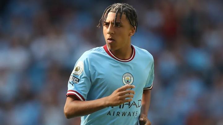 沃克接班人曼城天才边后卫里科刘易斯