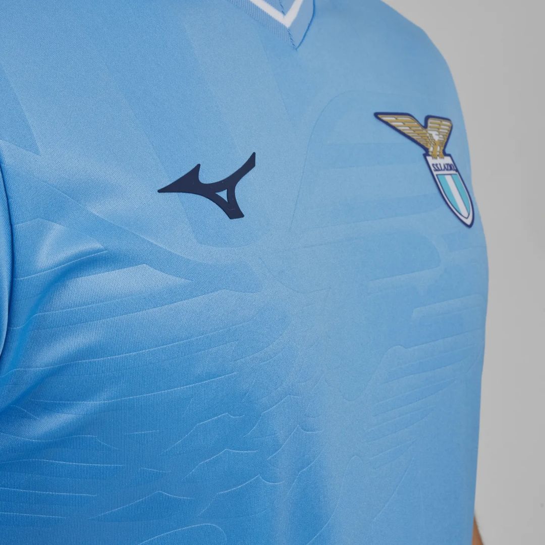 拉齐奥发布新赛季50周年纪念版主客场球衣