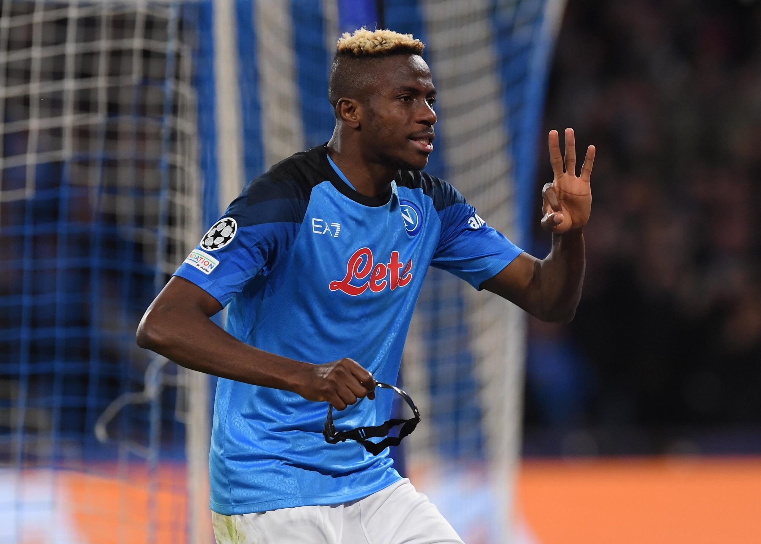 奥斯梅恩缺阵那不勒斯进攻受挫莫塔变阵应对挑战