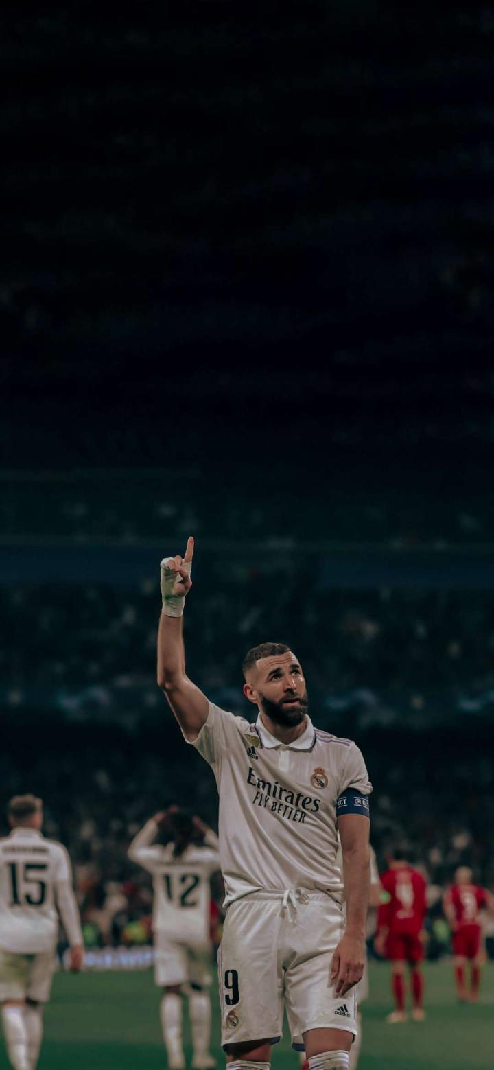 皇马壁纸第三十八期就压着打