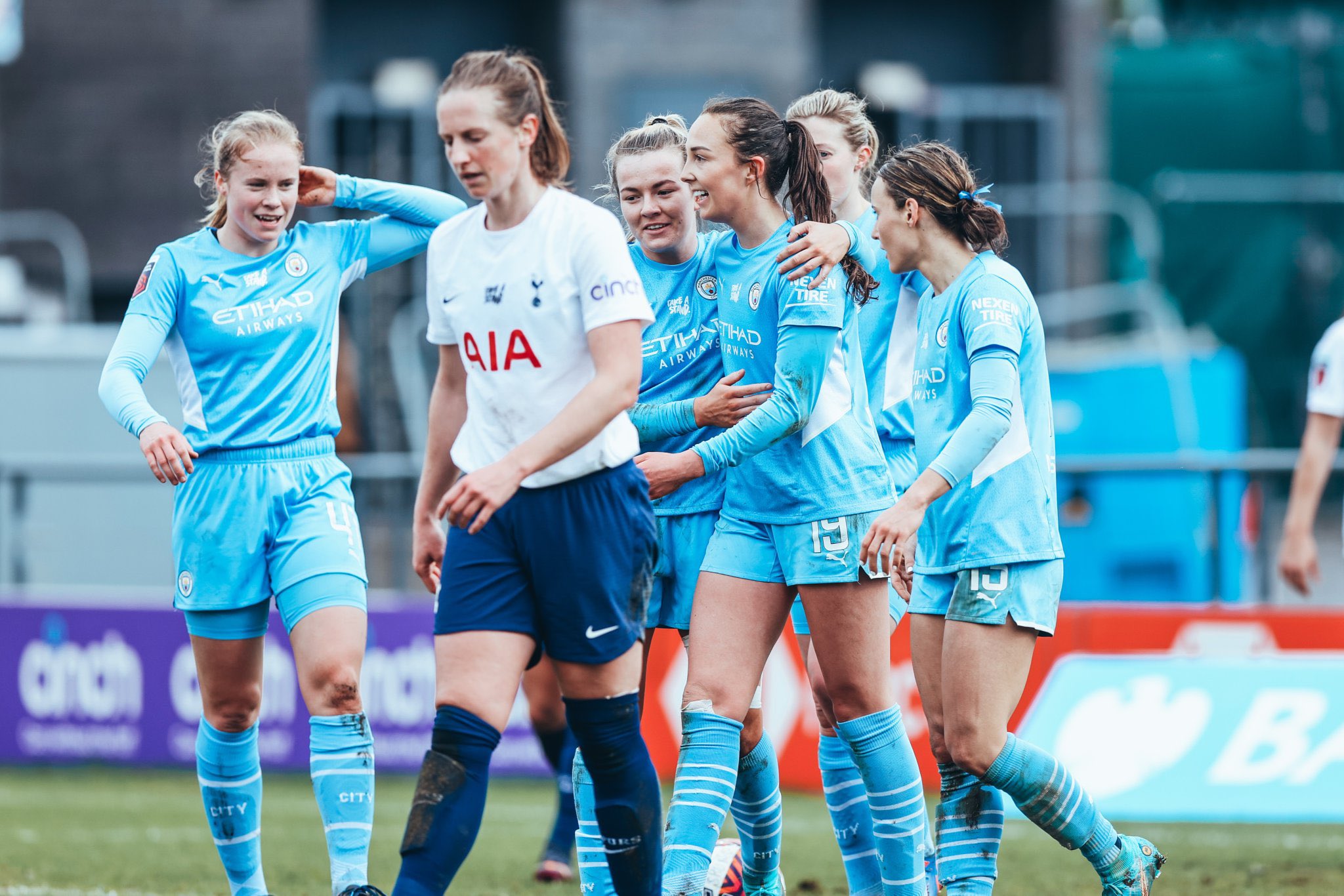 女足英超:热刺女足0-1曼城女足,韦尔连场进球