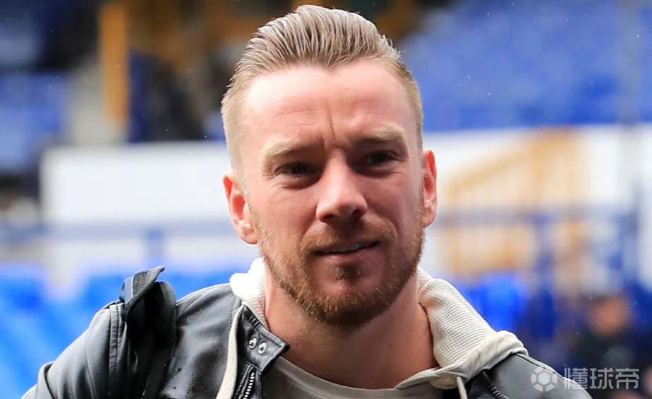 奥哈拉我相信热刺下赛季能夺得奖杯但拿联赛冠军还是难