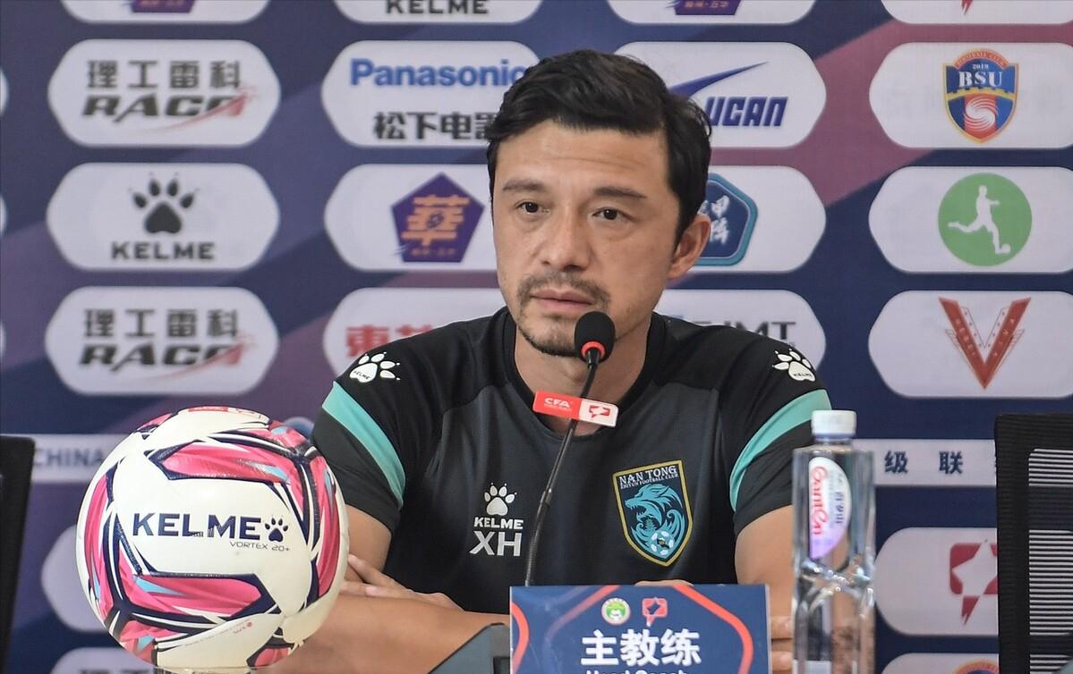 谢晖担任大连人队新任主帅选帅过程大揭秘谢晖优势何在