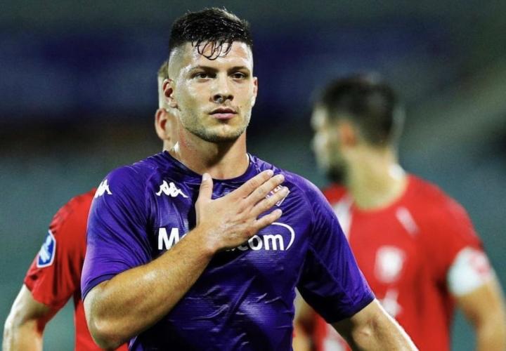 罗马诺ac米兰即将免费租借签下佛罗伦萨前锋约维奇