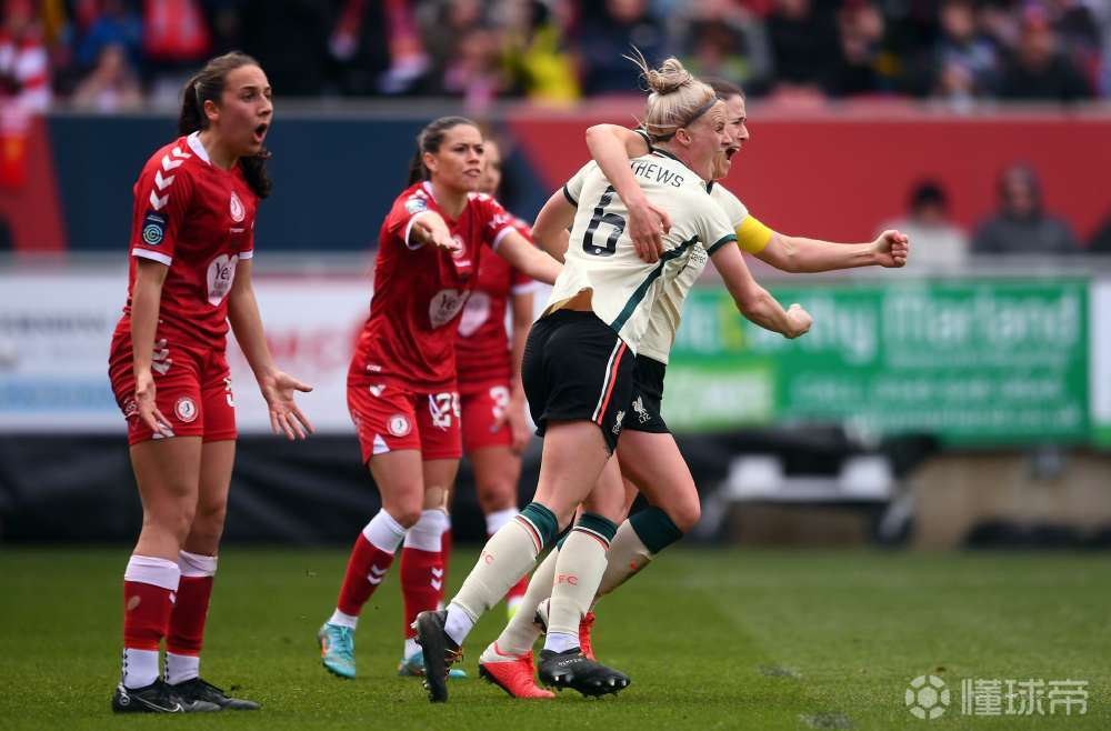 刚刚利物浦女足在天王山之战4比2战胜布里斯托城