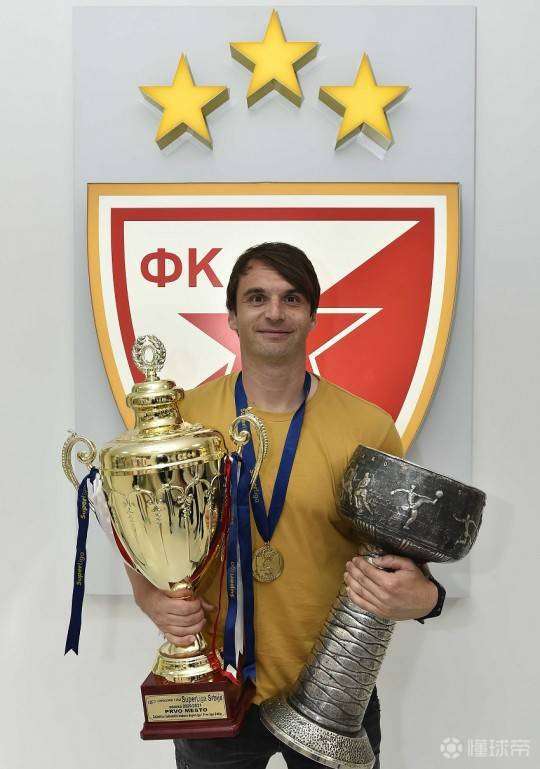 贝尔格莱德同城德比换帅后的贝尔格莱德红星,本轮红.|懂球帝