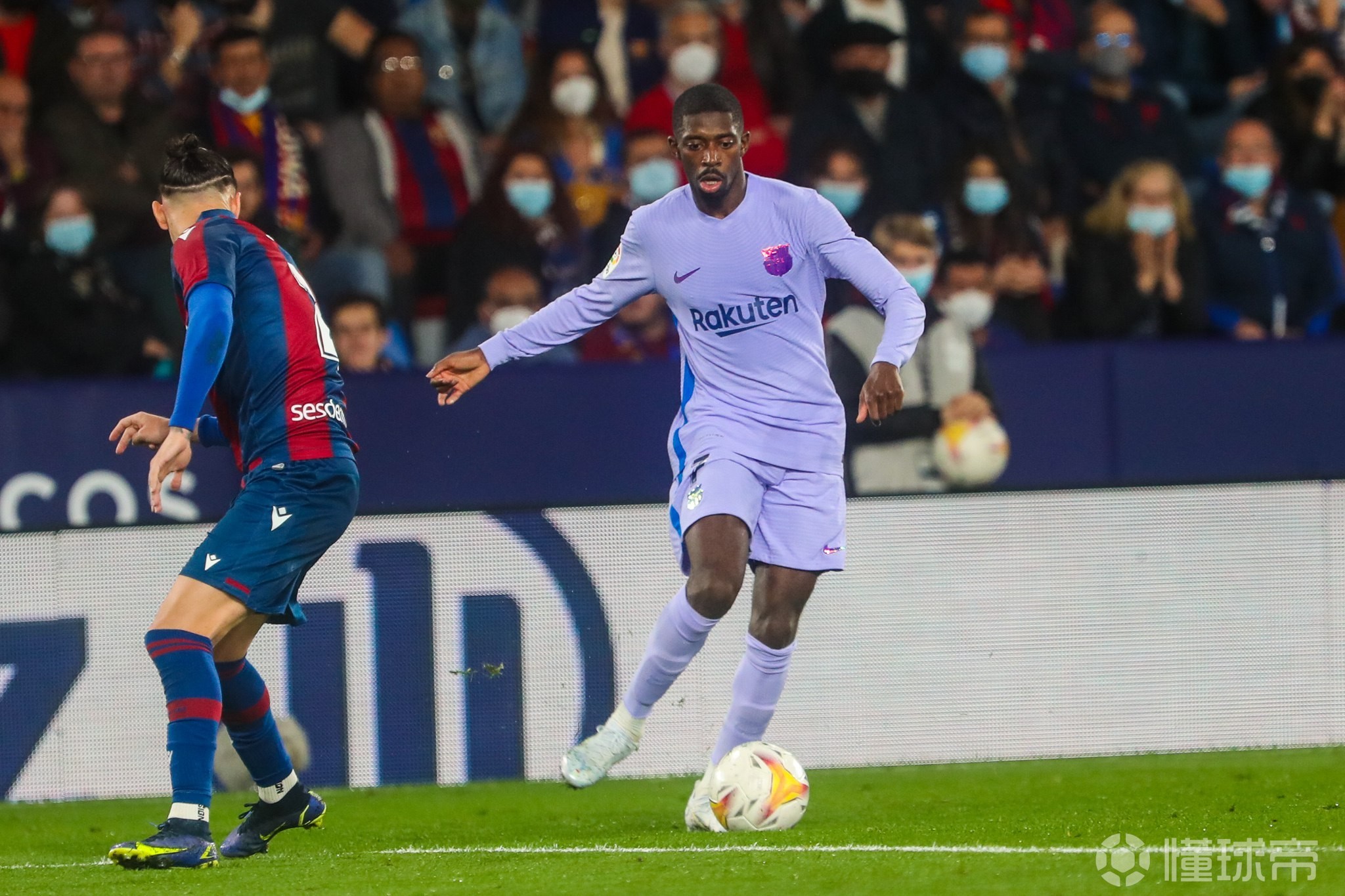 2球11助登贝莱是巴萨本赛季参与进球数最多的球员