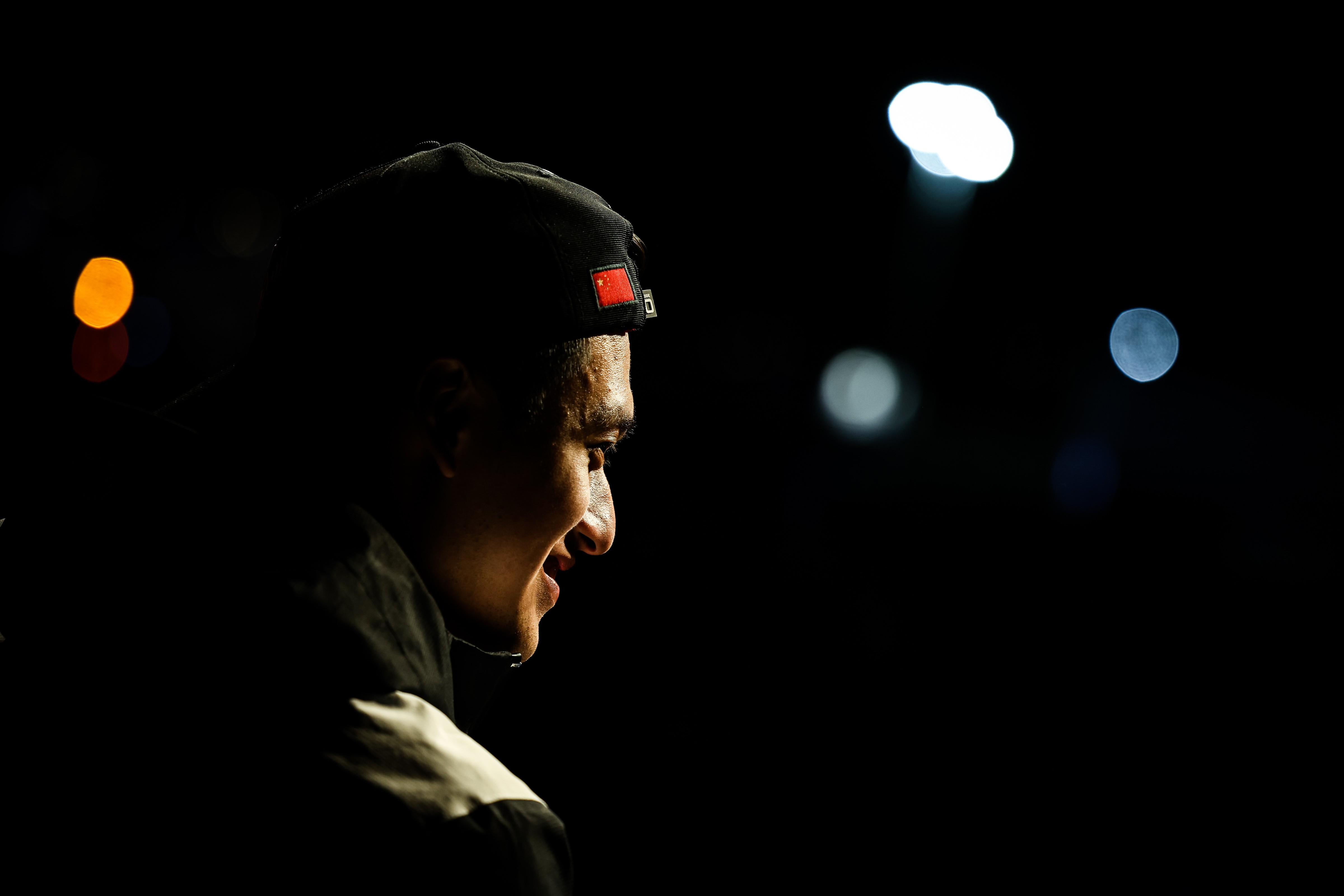 懂球帝专访周冠宇:中国第一f1车手,也是喜欢皇马的大男孩