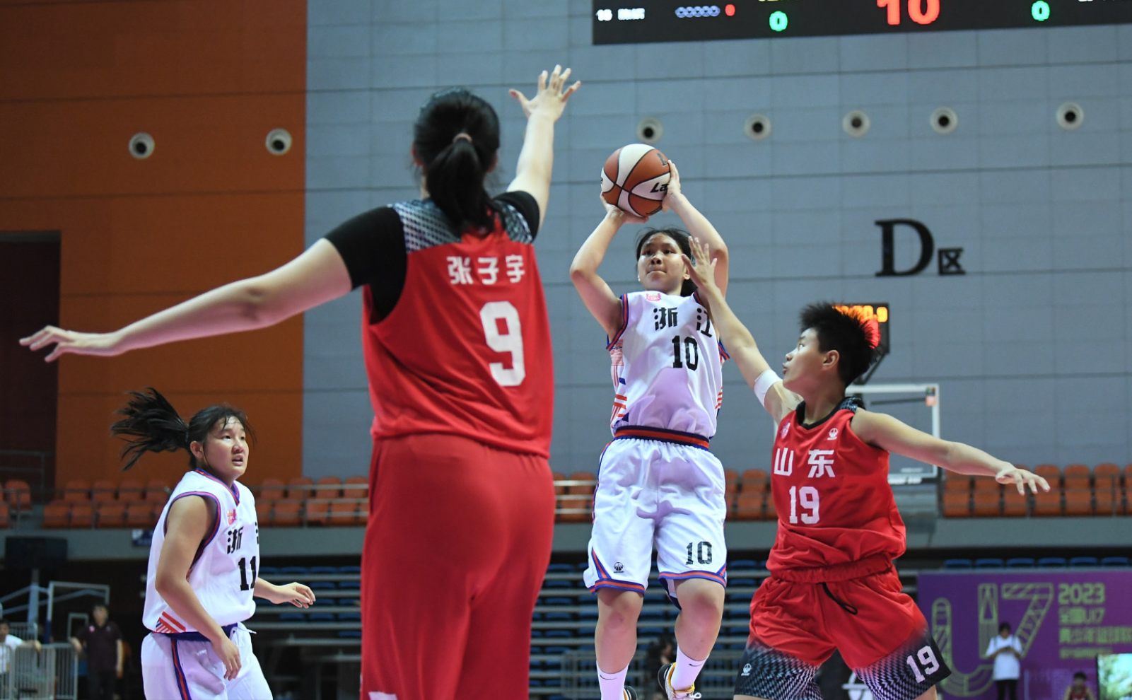 女篮超级中锋率山东夺冠,当选mvp!
