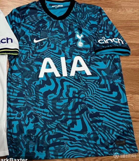 托特纳姆热刺队202223赛季第三球衣实物图曝光