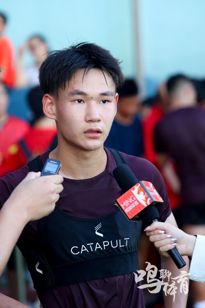 广州队球员杨浩独家专访会尝试更多进攻手段不再一招鲜