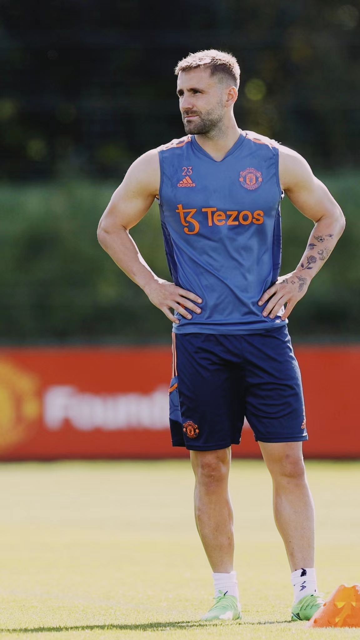 曼联人物壁纸系列之凤凰涅槃的卢克肖2014年夏天.