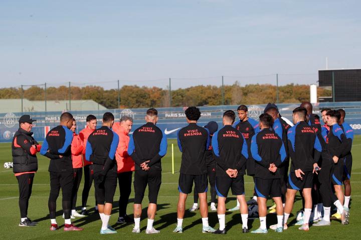 法甲直播在线观看高清赛事全程覆盖巴黎圣日耳曼里昂马赛等热门球队对决实时更新比赛时间表与最新战况分析