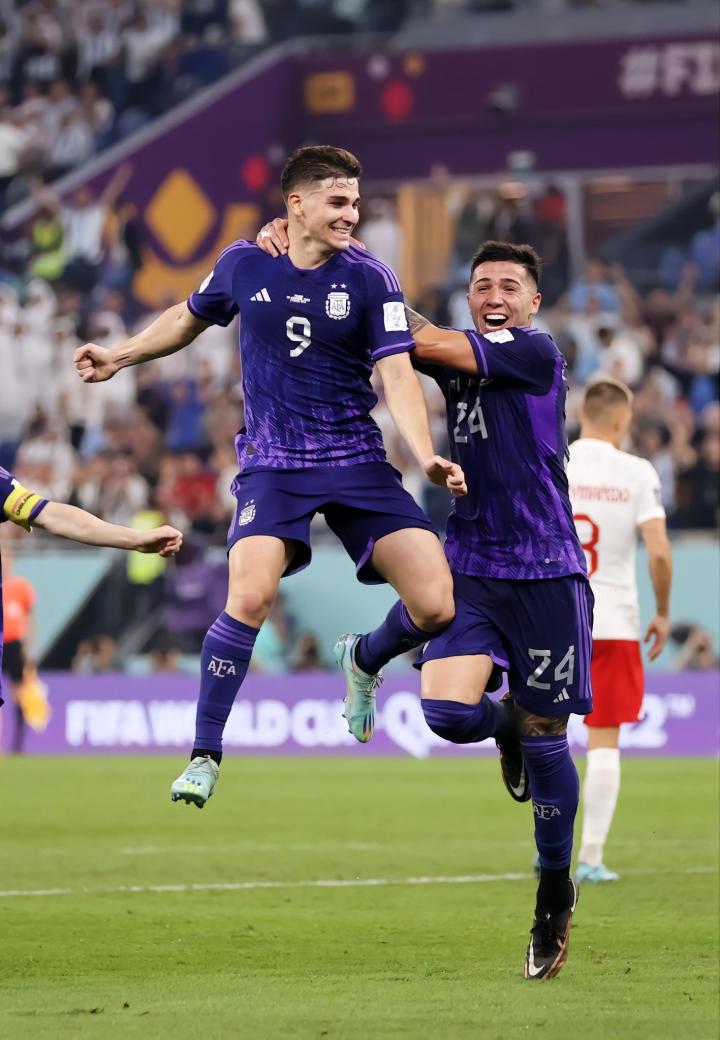 胡利安61阿尔瓦雷斯,迈入顶级中锋行列了.