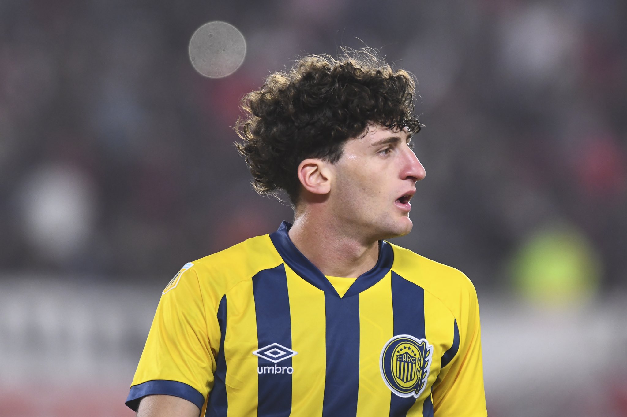 罗马诺:罗萨里奥中央中场坦隆戈将加盟葡萄牙体育